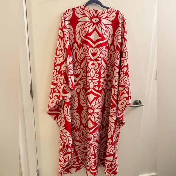 Dresses & Skirts - Limited edition Vibrant Red and White Patterned Maxi Dress